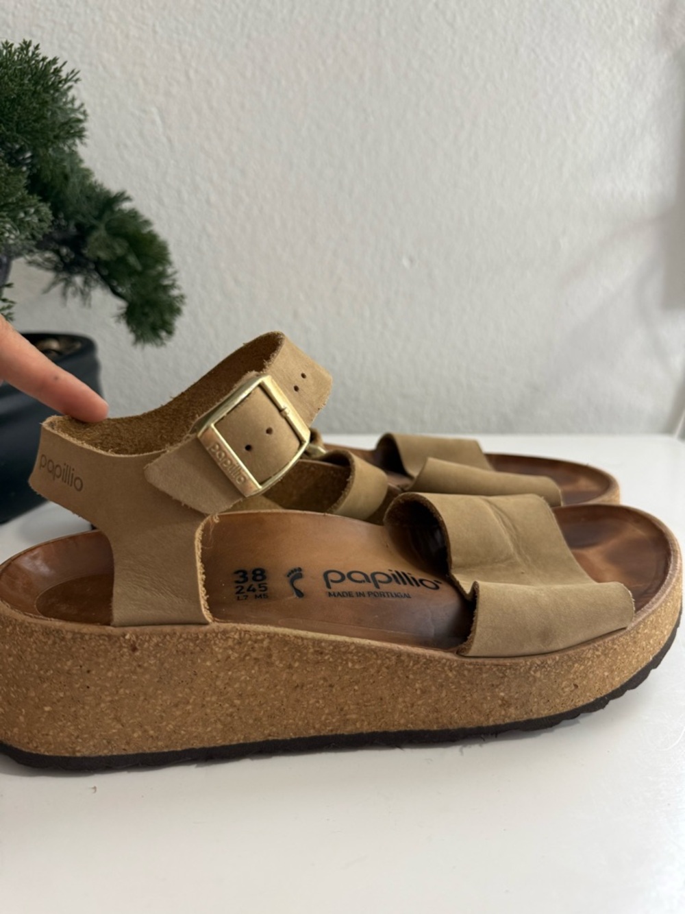 Birkenstock Papillio Glenda Tan Cork Platform Sandals with Gold Buckle - Picture 7 of 7